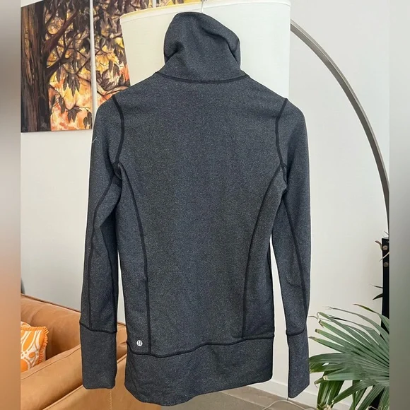 Lululemon In Stride Jacket - Picture 5 of 5